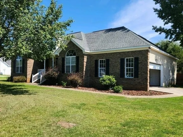 112 J Dr S, Macon, GA 31216