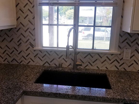 4th image of 7550 Chile Cir