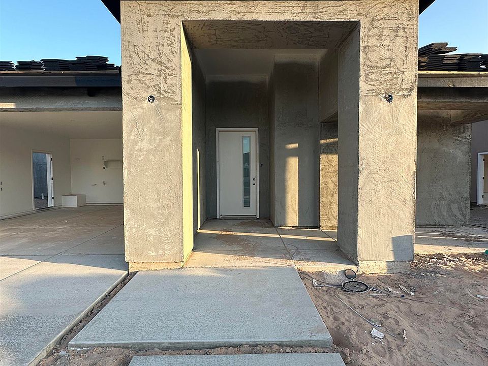 2nd image of 7961 E 34th Pl