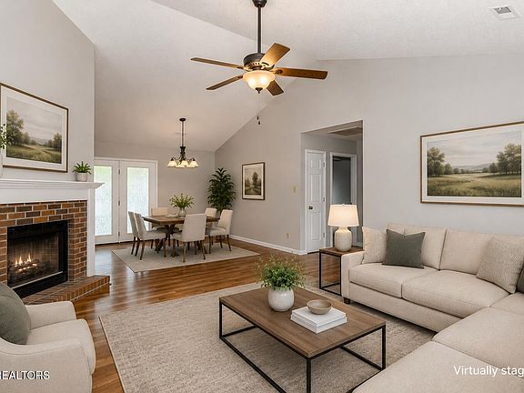 5th image of 315 Headrick View Dr