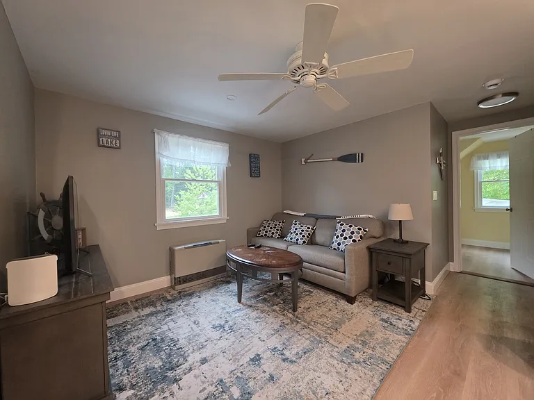 Lakeside Dr — Photo 14
