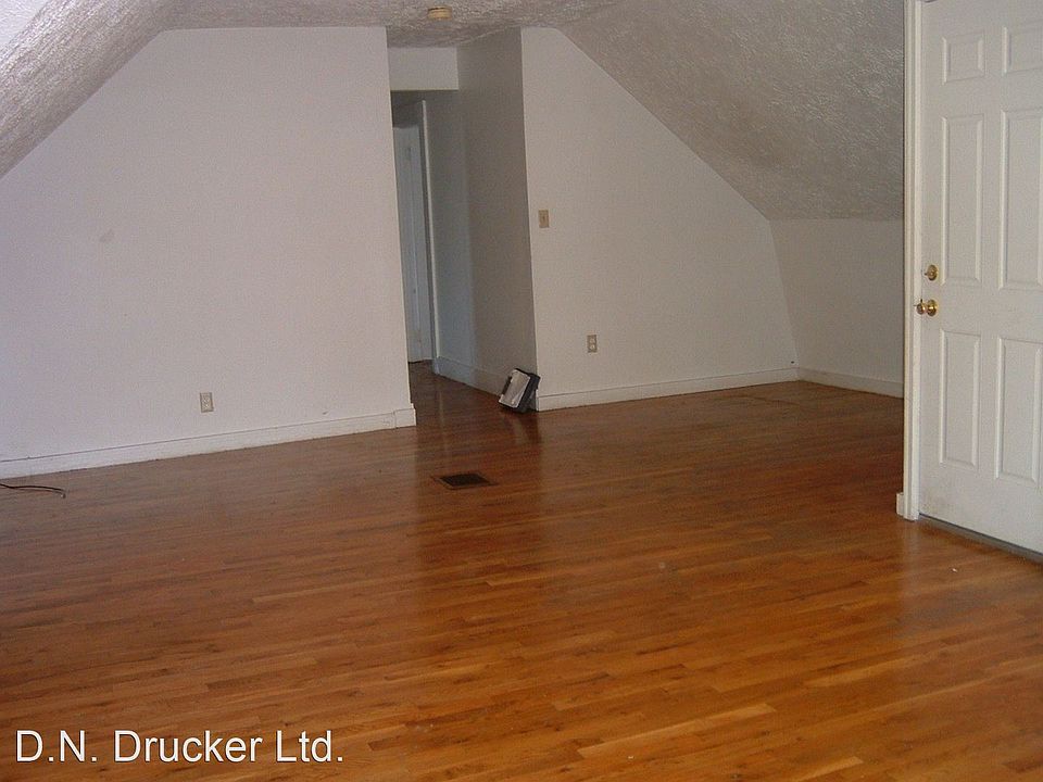 2nd image of 204 Leavenworth Ave APT 5