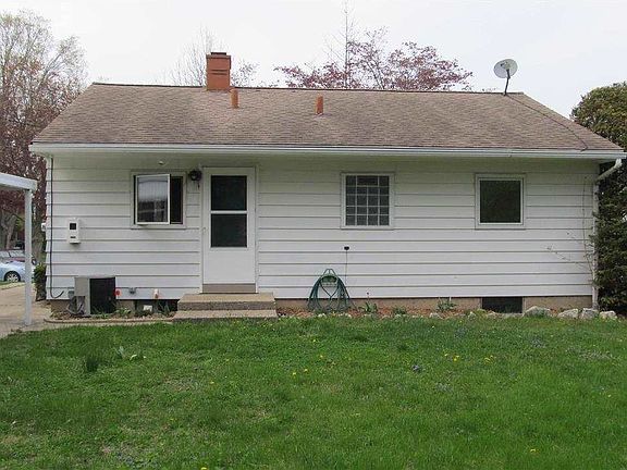 3rd image of 1921 Linden Ave