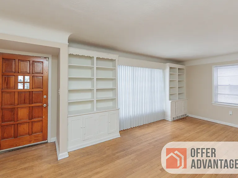 12404 Willard Ave — Photo 7