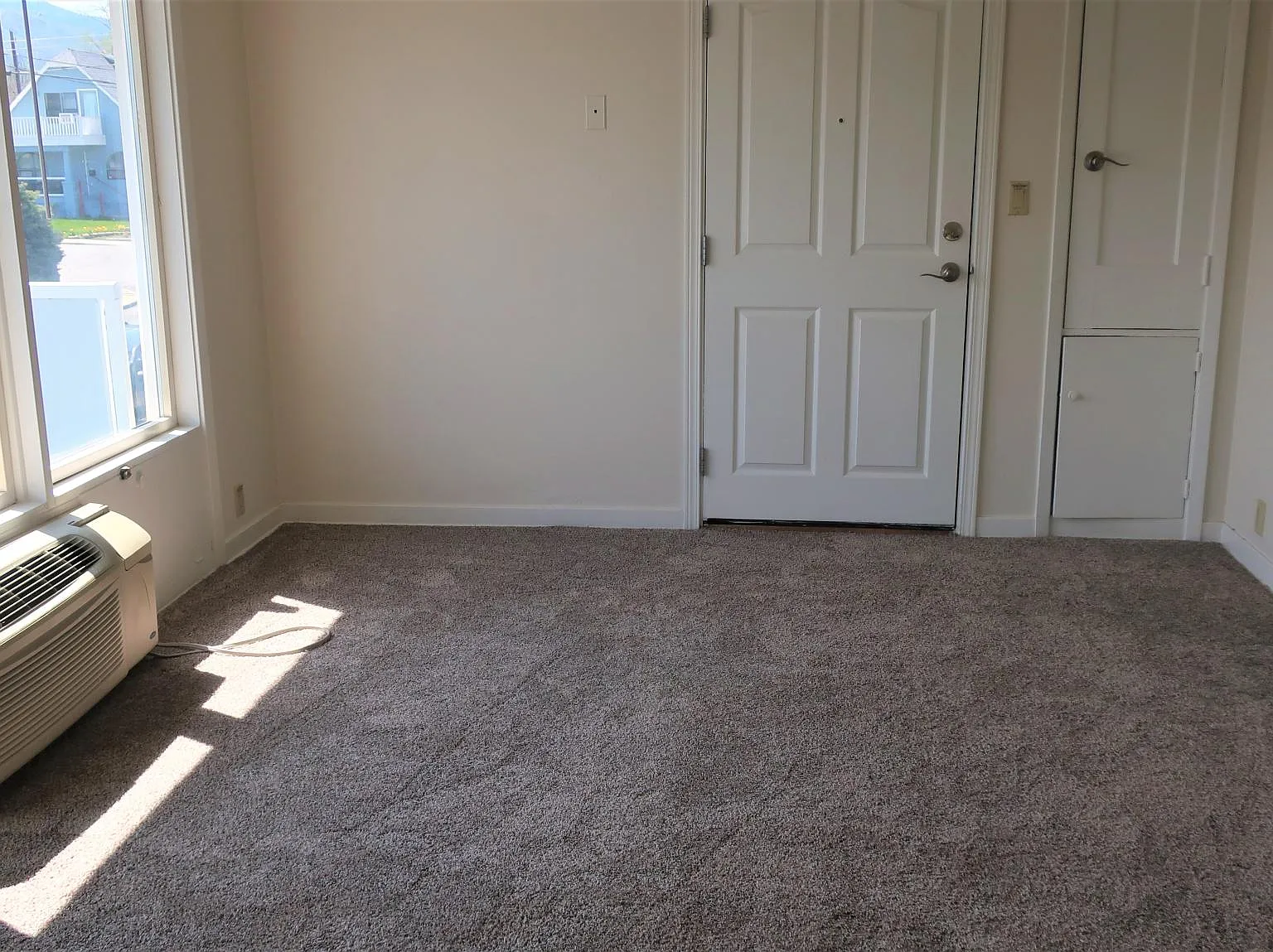 1 bed, 500 sqft, $1,300 — Photo 3