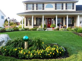 318 De Maria Dr, Easton, PA 18040