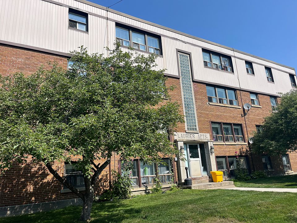 1st image of 372 Wellington Hts #14