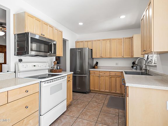 5th image of 4013 E INDIANOLA Avenue