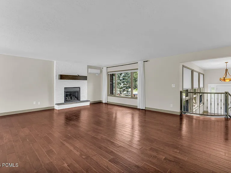 2350 Lucky John Dr — Photo 3