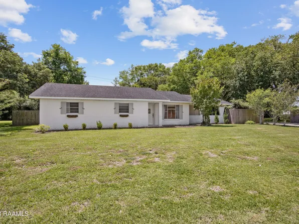 131 Santa Maria Dr, Opelousas, LA 70570