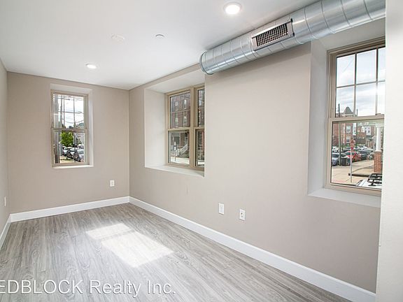 5th image of 437 N 40th St #8513584