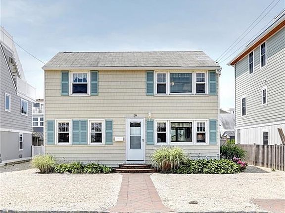 2nd image of 28 W Sailboat Ln