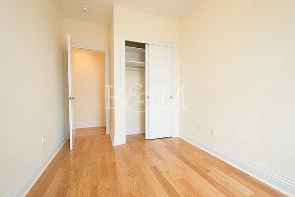 Rented by Brick&Mortar | media 30