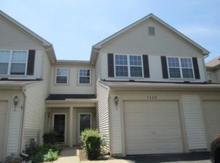 1328 Brookdale Dr, Carpentersville, IL 60110