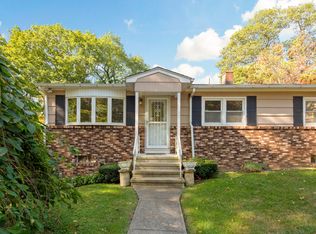 2 Wondy Way, Danbury, CT 06811