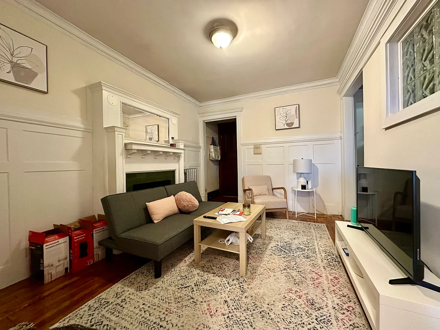 3 bed, 900 sqft, $5,500 — Photo 4