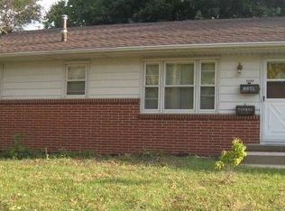 2740 Holcomb Ave, Des Moines, IA 50310