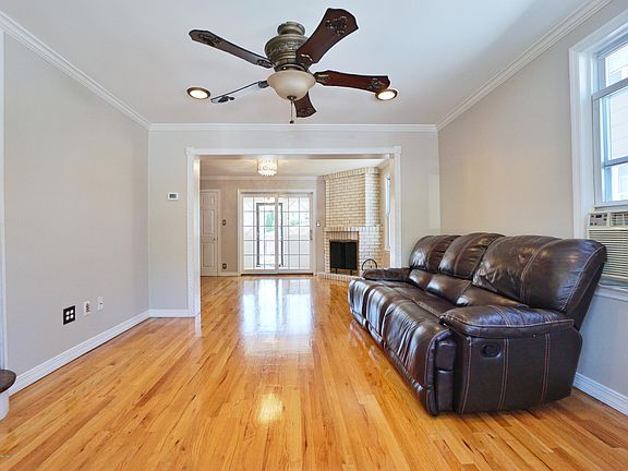 4th image of 120 Burke Ave