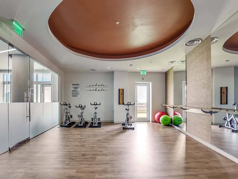 Vantage Med Center — Photo 14