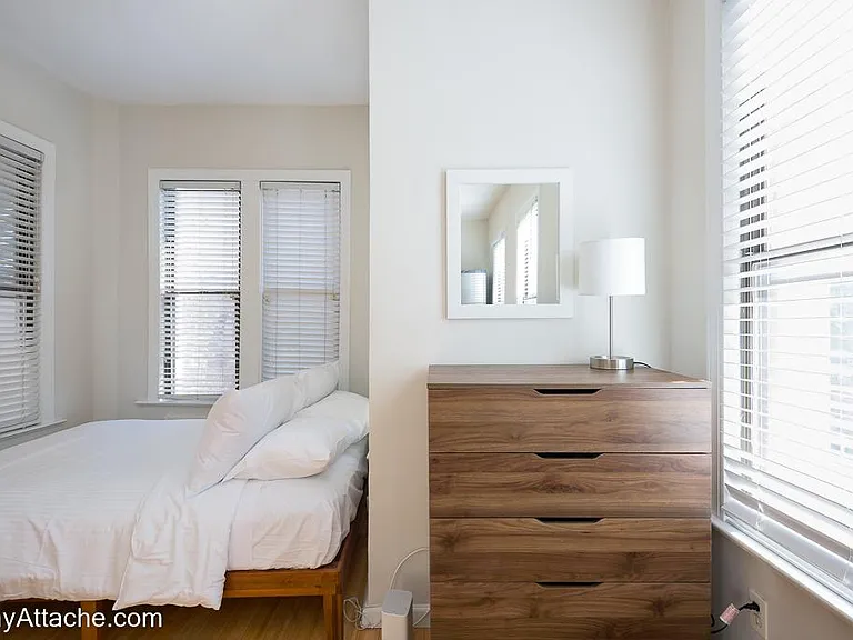 1822 15th St NW #301 — Photo 3
