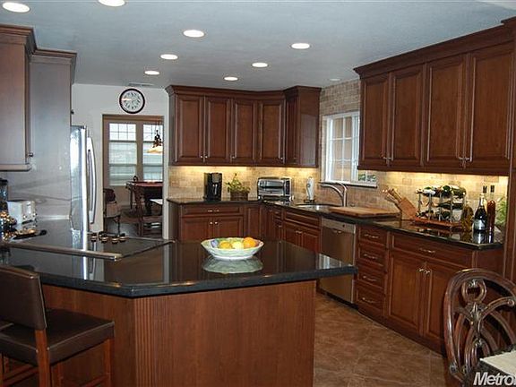 5th image of 19440 N Benedict Dr