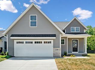 3129 W 34th St, Davenport, IA 52806