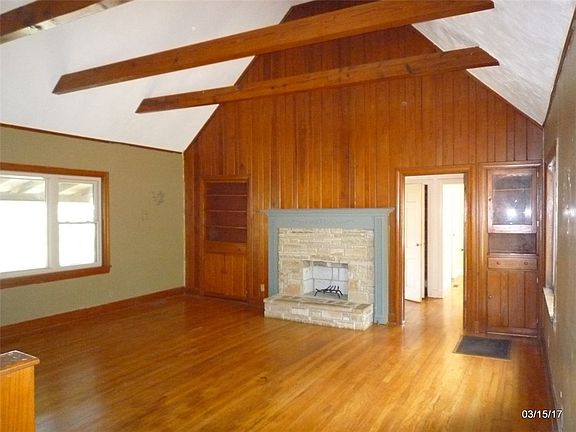 3rd image of 703 N 10th St