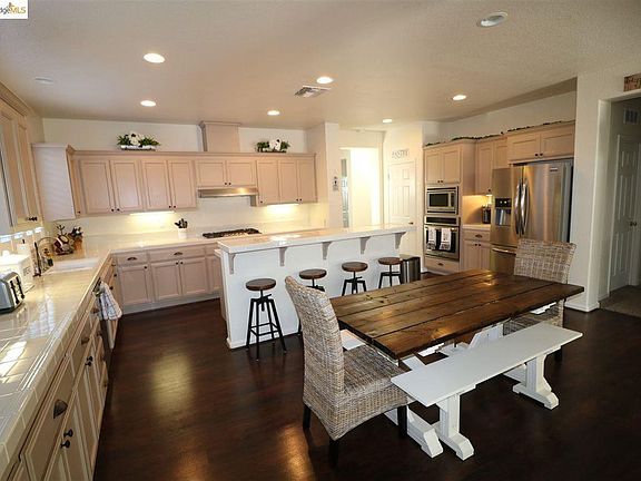 5th image of 6588 Green Castle Cir