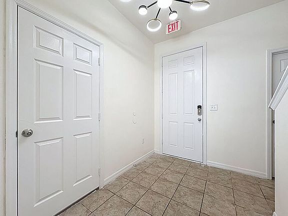 3rd image of 3135 Tocoa Cir