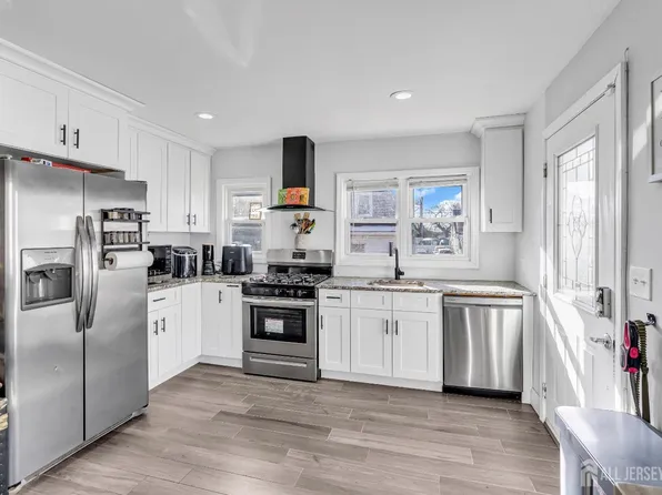 880 State Route 35, South Amboy, NJ 08879