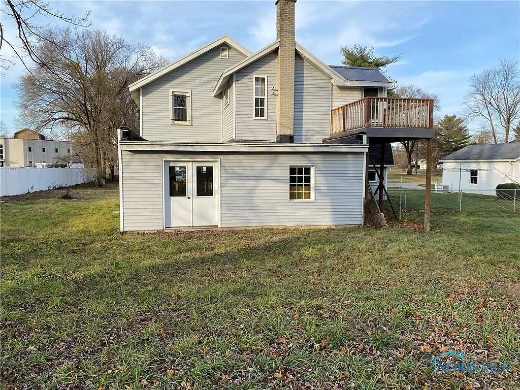 5557 McLain Dr photo 1