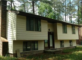 9716 Laurel Pine Dr, Henrico, VA 23228