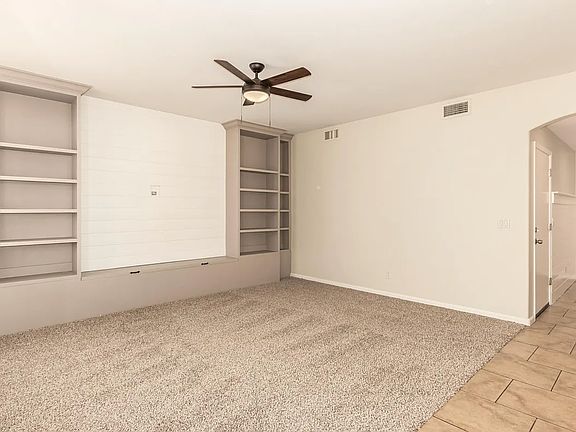3rd image of 711 S Paustian Cir