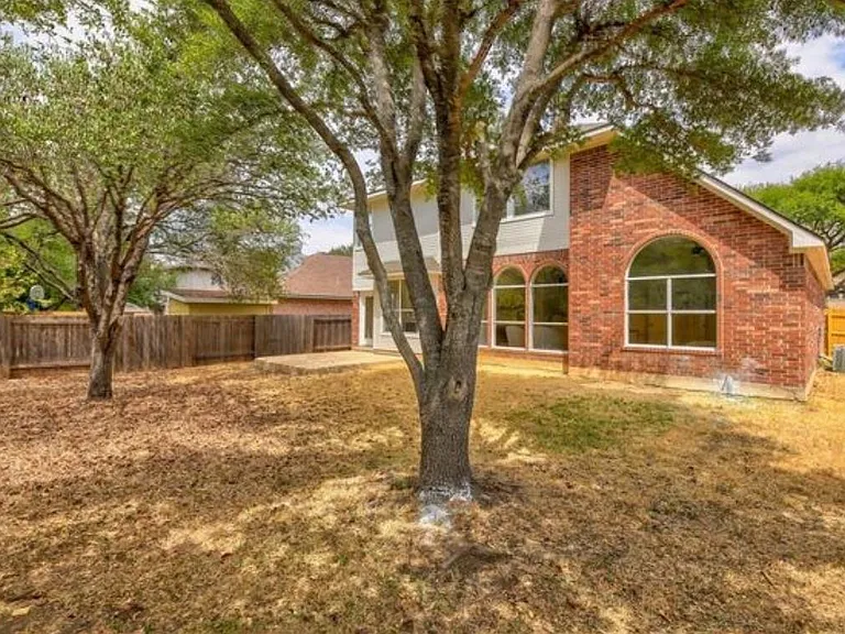 1831 Chino Valley Trl — Photo 27