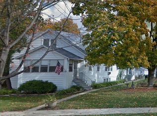 137 N Maple Ave, Elmhurst, IL 60126