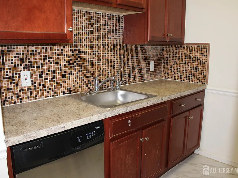 611 Doral Ct — Photo 14
