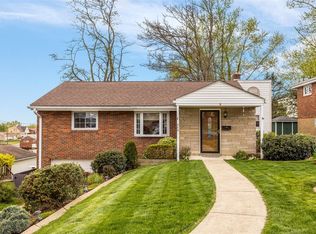 460 Macassar Dr, Pittsburgh, PA