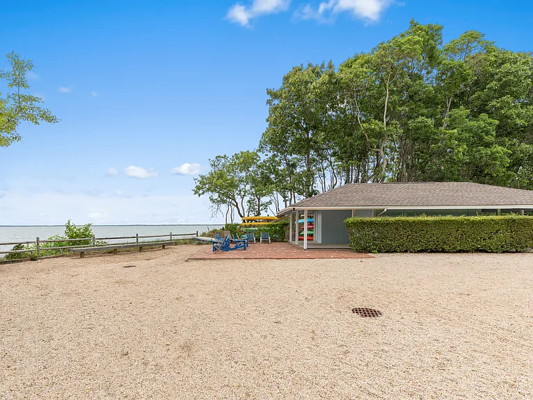 Larboard Dr — Photo 25