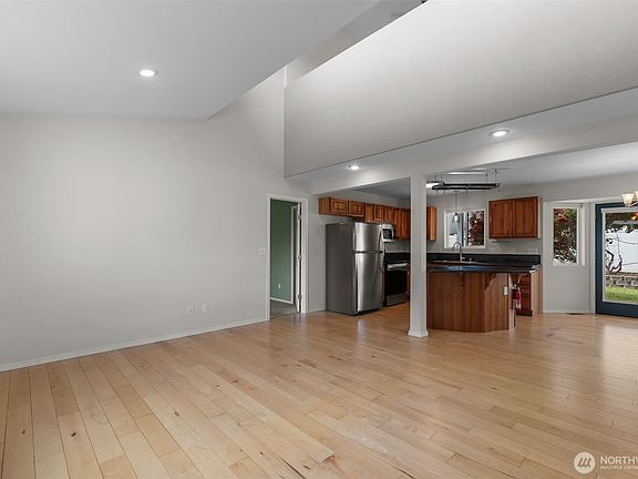 5th image of 1516 Rex Road