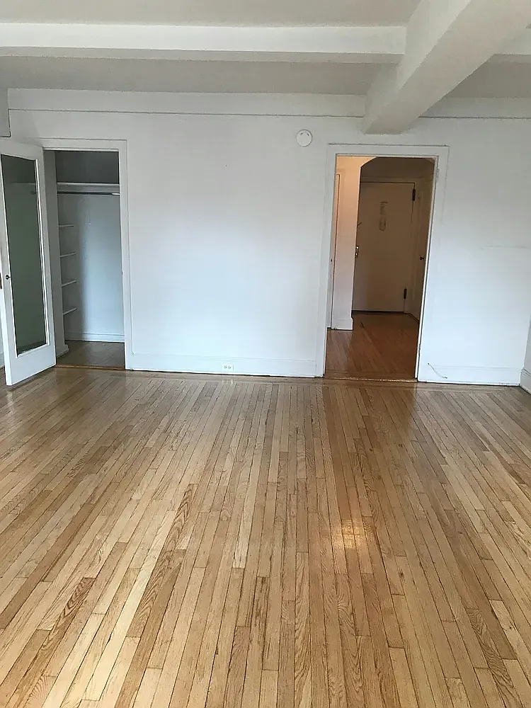 150 East 39th Street — Photo 3