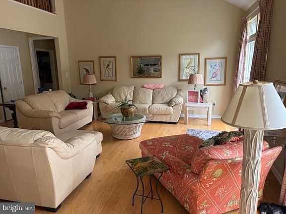 4th image of 7588 Easton Club Dr