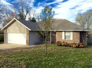 1931 W Farm Road 102, Springfield, MO 65803