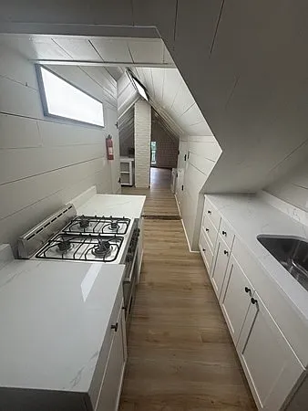 261 Plymouth St #8 — Photo 10