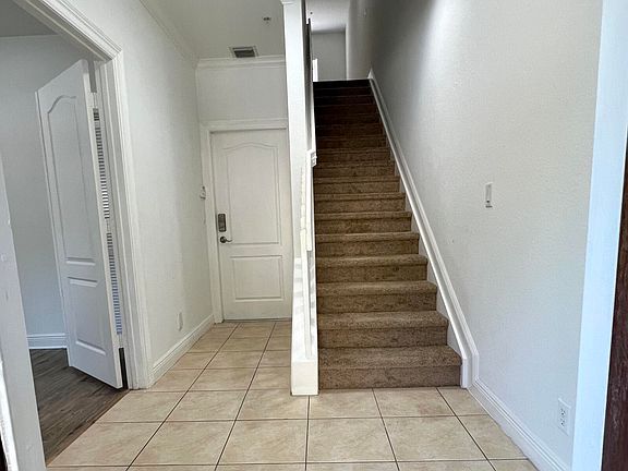 3rd image of 530 S Federal Hwy APT 6