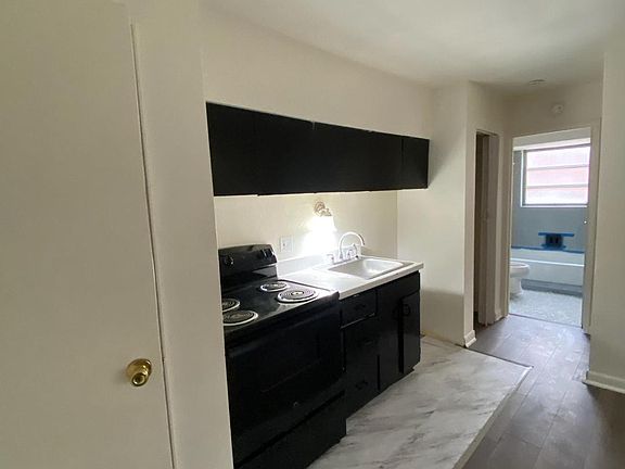 2nd image of 3310 Camvic Ter APT 7