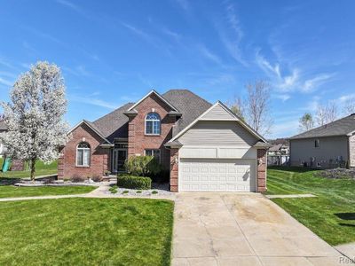 1355 Ridge View Ct, Grand Blanc, MI, 48439