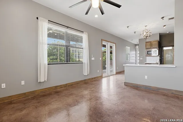 1542 N Alamo St #201 — Photo 10