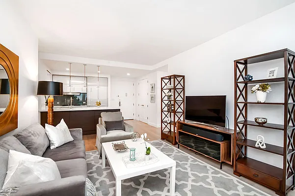 Rented by Compass | media 18