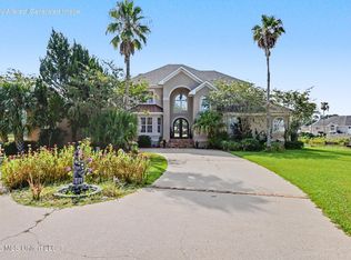 2001 Claudette Ct, Biloxi, MS 39531
