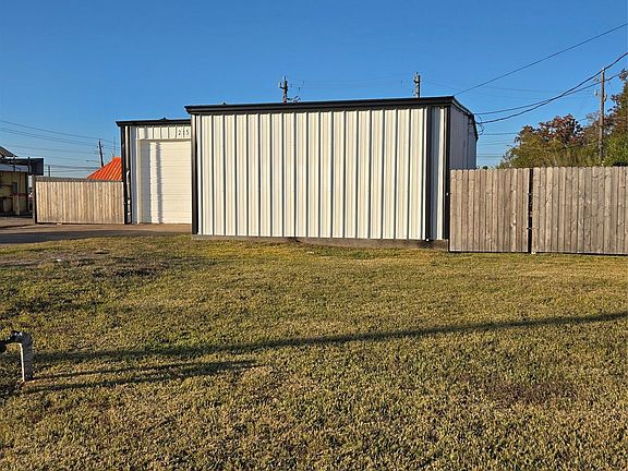2nd image of 215 Fresa Rd